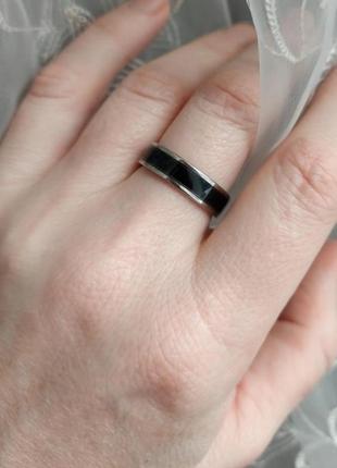 Кольцо кольца из нержавеющей стали медицинское серебро обручальное кольцо нержавейка с черной вставкой2 фото
