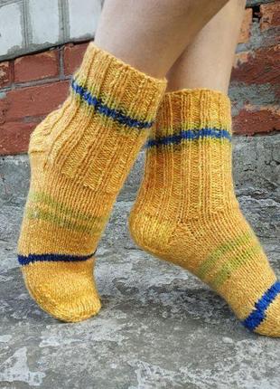Желтые теплые вязаные носки4 фото