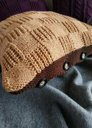 Диванная подушка (наволочка) вязаная двухсторонняя коричневая-бежевая на пуговицах - 40*40 см5 фото