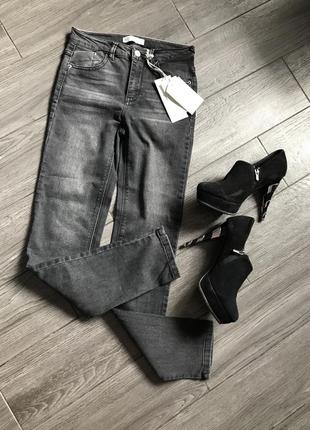 Джинси medium waist skinny