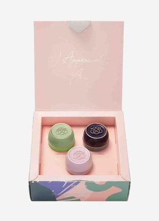 Набір спеціальних пом'якшувальних засобів в коробці