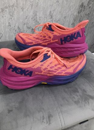 Кроссовки hoka