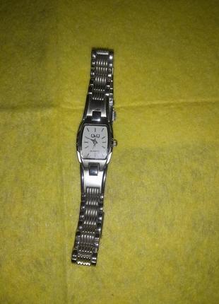 Годинник наручний механічний q&q quartz жіночий quartz stainless steel water resistant