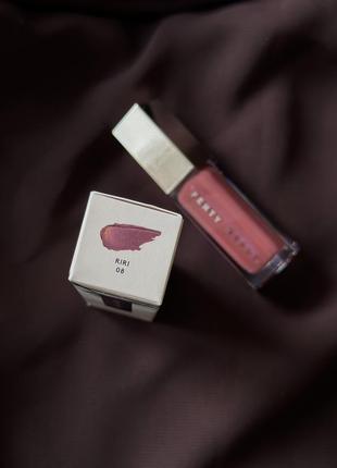 Fenty beauty gloss bomb universal lip luminizer riri 08 блиск для губ5 фото