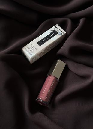 Fenty beauty gloss bomb universal lip luminizer riri 08 блиск для губ1 фото