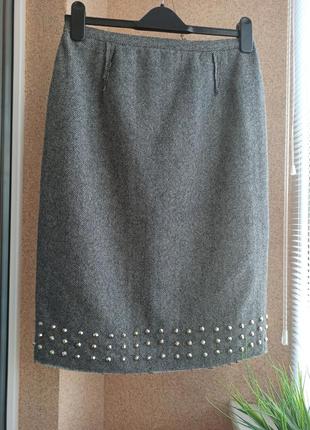 Красива оригінальна утеплена / тепла вовняна сіра спідниця міді