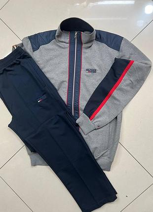 Костюм  весняний