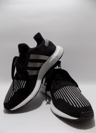 Кроссовки adidas originals swift run j cq25974 фото