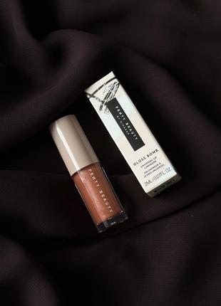 Блиск для губ fenty beauty by rihanna gloss bomb cream color drip lip cream in fenty glow 2 ml4 фото