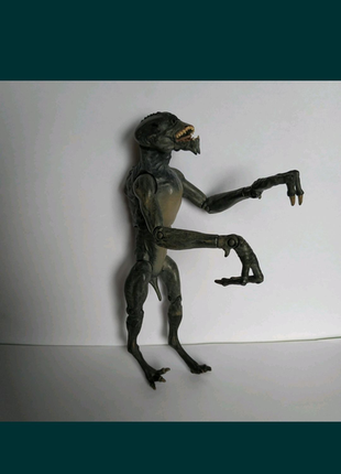 Колекційна фігурка хижак,primeaval, predator