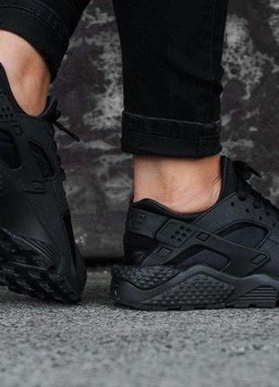 Кросівки чоловічі nike air huarache triple black / чорні4 фото