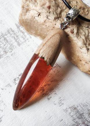 Подарок девушке - оригинальный деревянный кулон с эпоксидной смолой ручной работы5 фото