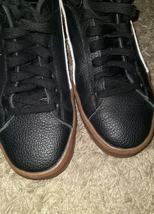 Стильні шкіряні кросівки puma, 40 розмір, оригінал5 фото