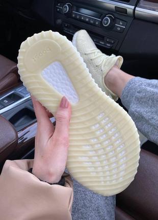 A. yeezy boost 350 v28 фото