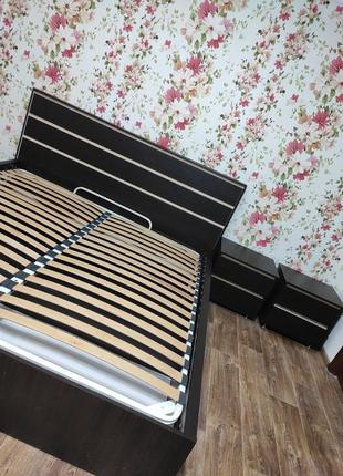 Ліжко венге 180х200 з підйомним механізмом + тумби