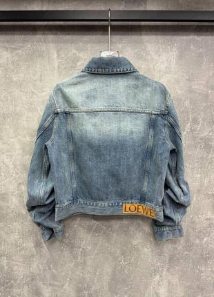 Жіноча джинсова куртка loewe нова колекція2 фото