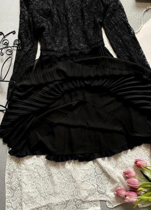Чёрное платье, миди, плиссе, topshop, гипюр, расширенное,5 фото