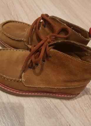 Суперские ботинки zara