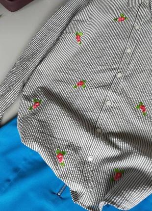 Рубашка cathy с вышитыми цветами3 фото