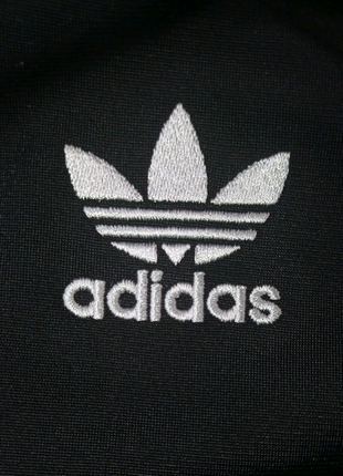 Олімпійка "adidas" чорний колір розмір m/l стан 10/10!
