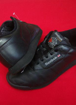 Кроссовки reebok classic натур кожа 39-40 разм1 фото