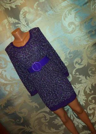 Фиолетовый джемпер букле с широким лаковым поясом.3 фото