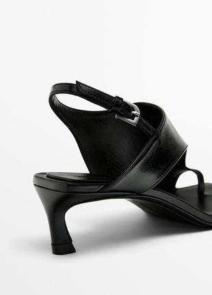 Сандалии на каблуке с асимметричным подъемом - limited edition2 фото