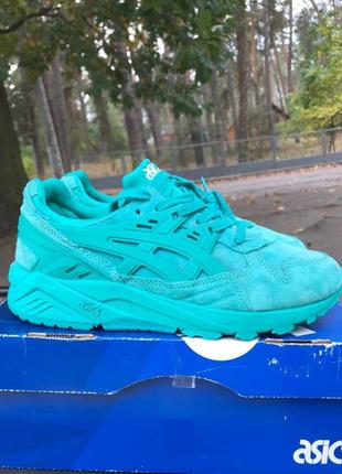 Asics1 фото