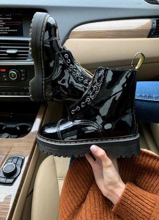 Ботинки на меху dr. martens jadon patent black fur черевики зимник