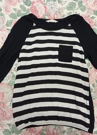 Нарядная кофточка в полоску