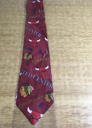 Новий галстук, розпродаж