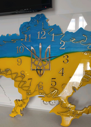 Годинник україна із епоксидної смоли3 фото