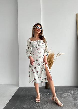 Жіноче шифонове плаття у квіточку з розрізом і довгим рукавом