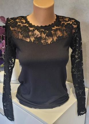 Блуза з мереживними рукавами та вставкою4 фото