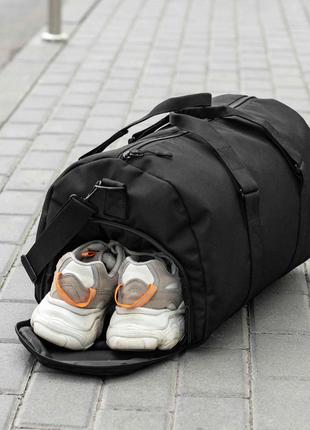 Дорожня спортивна сумка з відділом для взуття чорна тканинна для тренувань містка на 31 л3 фото