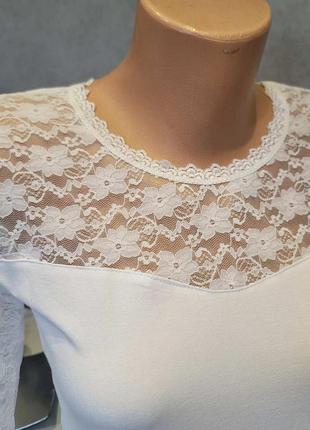 Блуза з мереживними рукавами та вставкою2 фото