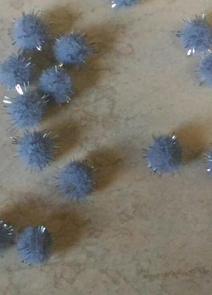 Помпон пушистик с люрексом 1 см серый 10 шт