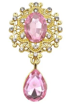 Камень с подвеской в ажурной золотистой оправе светло-розовый 2,6*4,6 см