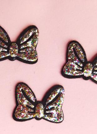 Аплікація на фетрі бант срібло голограма