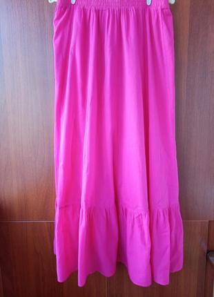 Гарна довга спідниця