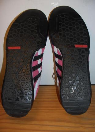 Кросівки adidas traxion 43 р.5 фото