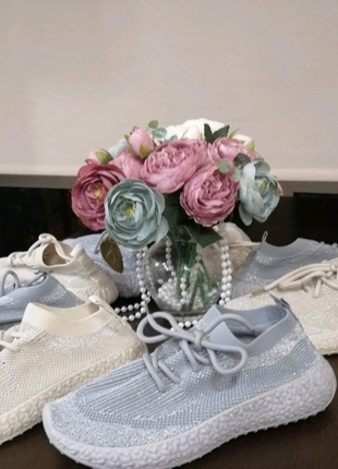 Adidas yeezy кросівки шикарні nude туреччина7 фото