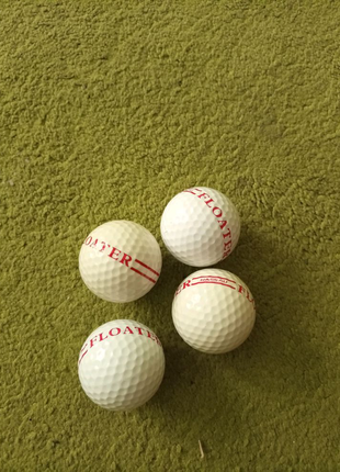 М'ячі для гри в гольф