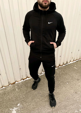 Костюм nike чорний