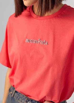 Женская футболка с надписью moments из бисера8 фото