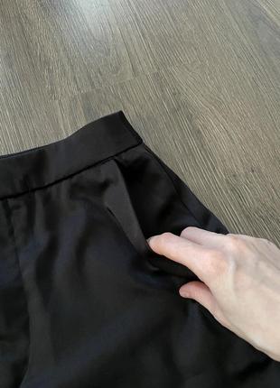 Брюки штани чорні атласні широкі прямі stradivarius4 фото