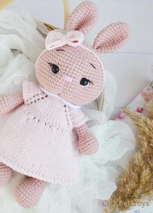 Игрушка зайчик, вязаная игрушка зайчиха, розовый заяц, амигуруми заяц