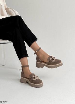 Темно бежевые коричневые натуральные замшевые закрытые босоножки туфли с ремешком цепочкой на толстой подошве замш беж4 фото