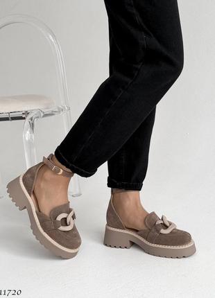Темно бежевые коричневые натуральные замшевые закрытые босоножки туфли с ремешком цепочкой на толстой подошве замш беж10 фото