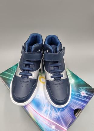Хайтопы ботинки geox illuminus 34 р кроссовки с мигалками3 фото